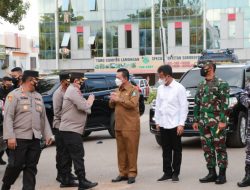 Gubernur Kepri Dampingi Wakapolri Tinjau Posko PPKM dan Vaksinasi di Batam