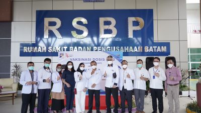 Tenaga Kesehatan RSBP Batam Mulai Divaksinasi Dosis Ketiga