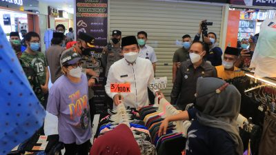 Wali Kota Pekanbaru Tinjau Penerapan Prokes di Pusat Perbelanjaan
