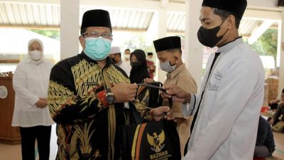 Baznas Batam Serahkan Bantuan Paket Imun ke 1.300 Santri Ponpes Darul Falah