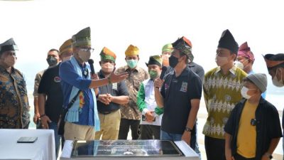 Kunjungi Puncak Kompe, Menparekraf: Jika Kangen Raja Ampat ke Riau Aja