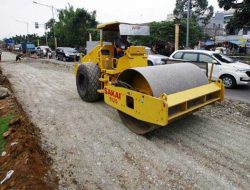 Pemprov Riau Mulai Kerjakan Pelebaran Jalan Jalur 2 di Pasar Air Molek