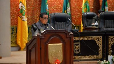 Wagubri Sampaikan Jawaban Pemerintah Terhadap Rancangan Perda Perubahan APBD TA 2021