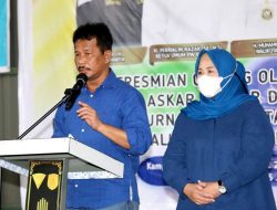 Rudi dan Marlin Didaulat sebagai Abah dan Umak Warga Banjar di Batam