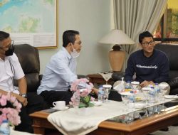 Wawako Batam Sambut Kedatangan Menparekraf Sandiaga Uno di Bandara Hang Nadim