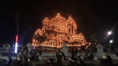 Gubernur Riau Adakan Festival Lampu Colok