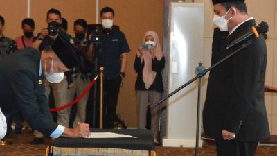 Gubernur Ansar Lantik Adi Prihantara Jadi Sekdaprov Kepri Definitif