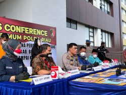 Polda Riau Ringkus 2 Pelaku Pengirim Pekerja Migran Ilegal ke Malaysia, 1 DPO