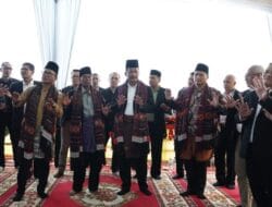 Ngunduh Mantu di Padangsidimpuan, Rudi Ditabalkan Marga Harahap dan Marlin Boru Nasution