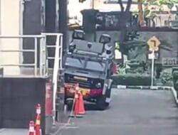 Mobil Taktis Brimob Kembali Siaga di Bareskrim