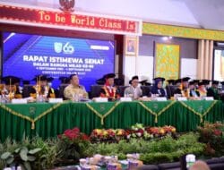 Milad ke-60, UIR Beri Pin Emas ke Mantan Rektor