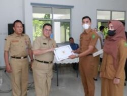 Lulusan IPDN Riau Angkatan XXIX Terima SK CPNS