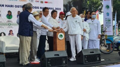 Hari Osteoporosis Nasional Dihadiri Ribuan Orang