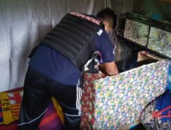 Antisipasi Gangguan Kamtib, Petugas Rutan Padang Geledah Blok Hunian WBP
