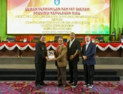 Gubernur Ansar Sampaikan Nota Keuangan dan Ranperda APBD Kepri Tahun Anggaran 2023