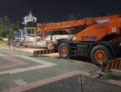 Dua Unit Payung Elektrik Sudah Tiba di Komplek Masjid Raya Annur Riau