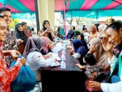 229 Warga Kecamatan Padang Utara Terima Bantuan Sembako