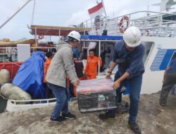 Peduli Bencana Longsor Natuna, PLN Beri Bantuan 700 Paket Sembako dan Lima Genset