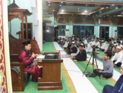 Ketua DPRD Bengkalis H Khairul Umam Tausiyah Ramadhan di Masjid Istiqomah