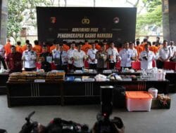 Bea Cukai Batam Bersama Dittipidnarkoba Bareskrim Gagalkan Peredaran 8,3 Liter Ekstasi Cair