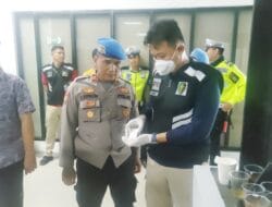 Kapolres Tulang Bawang Pimpin Langsung Tes Urine Personel yang Terlibat Operasi Ketupat Krakatau 2023