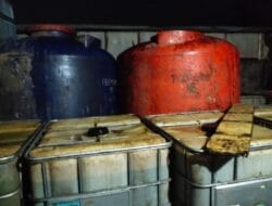 Kapolrestabes, Kasat Reskrim Polrestabes Palembang dan Kapolsek Tindak Tegas Pangkalan BBM Ilegal di Kertapati