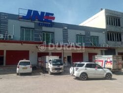 Hindari Pajak, JNE Batam Diduga Kirim Barang Lewat Pelabuhan Rakyat Tanjung Riau