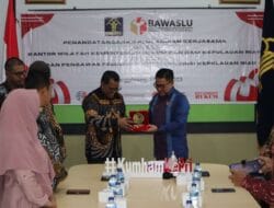 Tandatangani MoU, Kakanwil Kemenkumham Kepri dan Bawaslu Siap Optimalkan Kinerja JDIH di Tahun Politik
