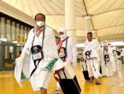 374 Calon Jamaah Haji Riau Diterbangkan Melalui Batam