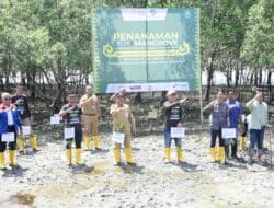 Guna Lestarikan dan Cegah Abrasi, Bupati Kasmarni Buka Talk Show Penanaman 3000 Mangrove