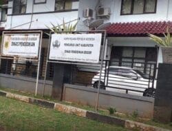 Kabid Sapras Disdik Bogor Terkesan Menghindar saat Dikonfirmasi soal Gedung SDN Gunung Sahari 03