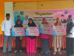 Tekan Angka Kemiskinan, Pemdes Pambang Pesisir Salurkan BLT DD
