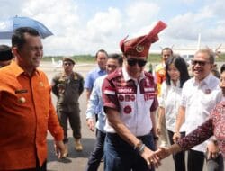 Gubernur Ansar Sambut Kedatangan Menkumham di Bandara RHF Tanjungpinang