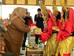 Bupati Kasmarni Minta Kader PKK Rangkul Masyarakat Dukung Program Pemerintah