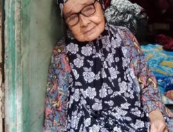 Kisah Pilu Kehidupan Nenek Mahaya Tinggal di Rumah Kecil yang Sederhana