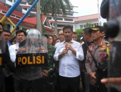 Aksi di BP Batam, Muhammad Rudi Dengarkan Aspirasi Masyarakat