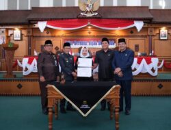 Pemko dan DPRD Tanjungpinang Tandatangani Persetujuan Ranperda Perubahan APBD 2023