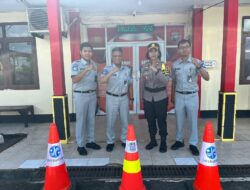 Jasa Raharja Kepri Serahkan Sarana Pencegahan Kecelakaan ke Polsek Nongsa