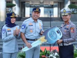 Perkuat Sinergi Turunkan Fatalitas Korban Kecelakaan, Jasa Raharja Hibahkan Satu Unit Ambulance ke Korlantas Polri