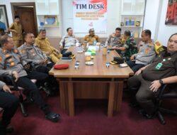Bersama Pejabat Polda, Pj Bupati Aceh Utara Pantau Persiapan Final Desk Pemilu
