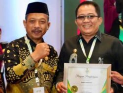 Ade Sugianto Raih Penghargaan Kepala Daerah Pendukung Pengelola Zakat Terbaik