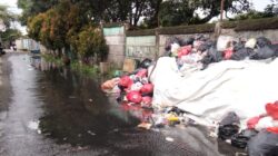 Jalan Baru Dipo Depok Dijadikan Tempat Pembuangan Sampah, Timbulkan Bau Tak Sedap