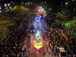 Ribuan Masyarakat Batam Tumpah Ruah Saksikan Pawai Takbir Idul Adha 1445 H