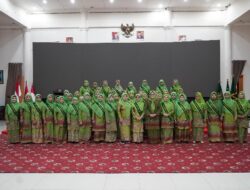 Marlin Agustina Lantik Pimpinan Cabang Muslimat NU Natuna