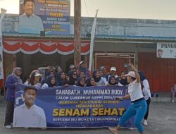 Gelar Senam Sehat, Relawan HM Rudi Tanjungpinang Jalin Kedekatan dengan Masyarakat