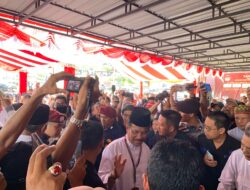 Muhammad Rudi-Aunur Rafiq Resmi Daftar ke KPU Kepri