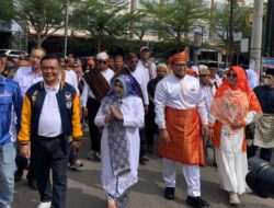Diiringi Majelis Taklim, Rahma-Riza Resmi Daftar ke KPU Tanjungpinang