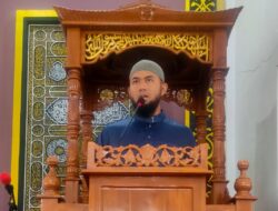 Ustadz Ahmad Syakir Jadi Khatib Jumat di Masjid Al Hidayah Pekanbaru