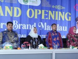 Wakil Ketua Sementara DPRD Bengkalis Hadiri Peresmian Galery Brand Mandau