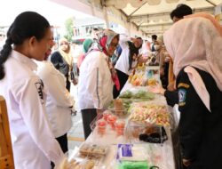 Plt Gubernur Kepri Borong Dagangan UMKM dan Bagikan ke Masyarakat